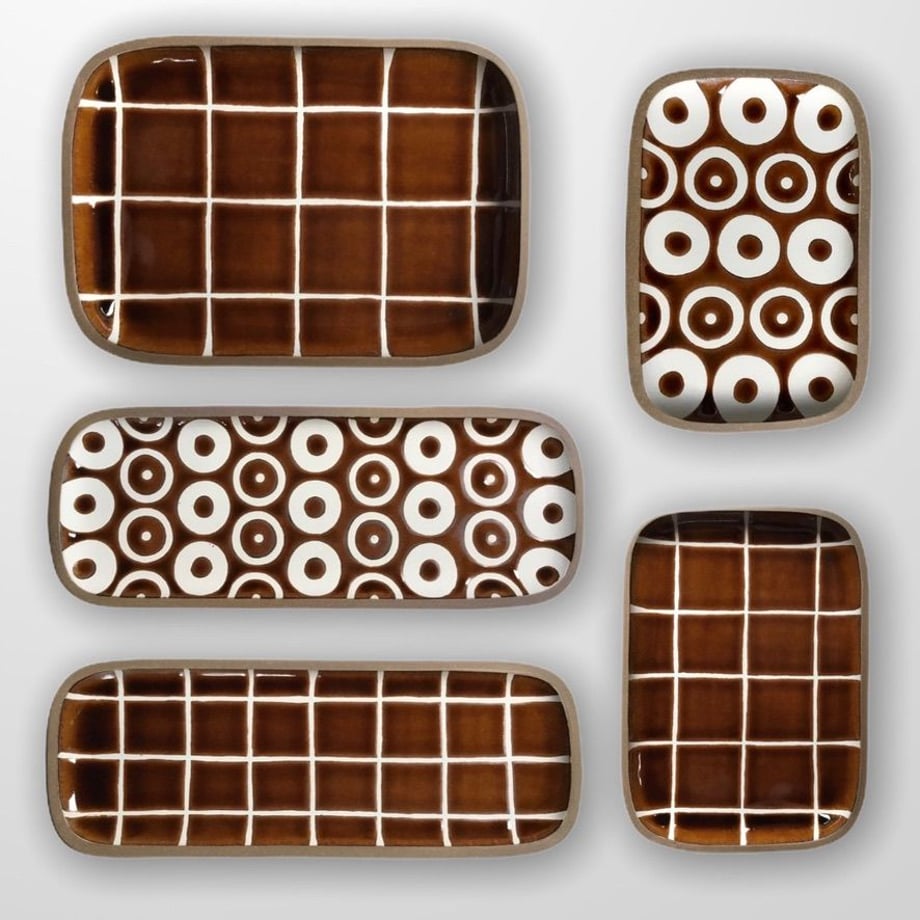 飴釉 [AMBER GLAZE]