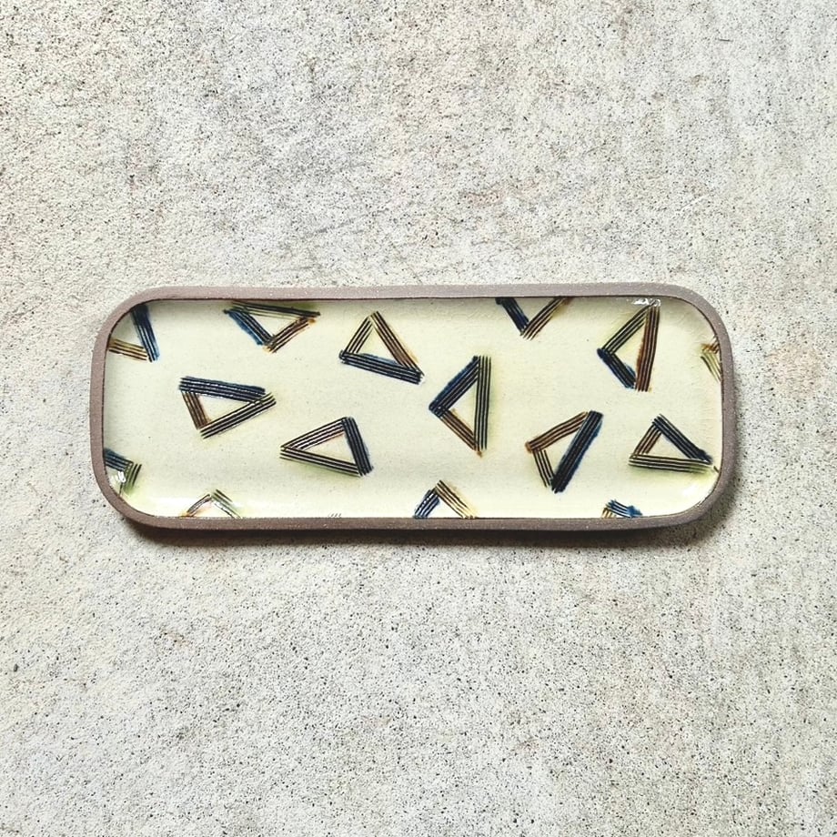 櫛目三角 [COMBED TRIANGLES] – Panjang
