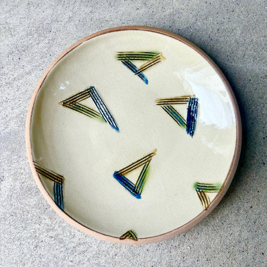 櫛目三角 [COMBED TRIANGLES]